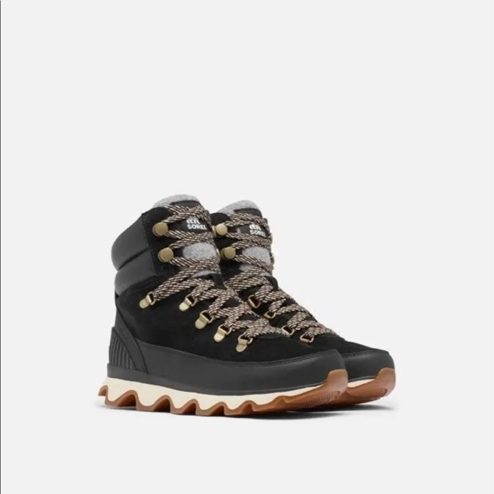 Sorel Kinetic Conquest Boots Black Size 7.5